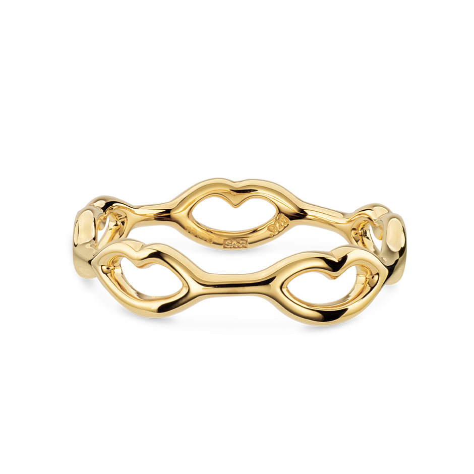 Little Kisses ring in gold by British designer Solange Azagury-Partridge front view