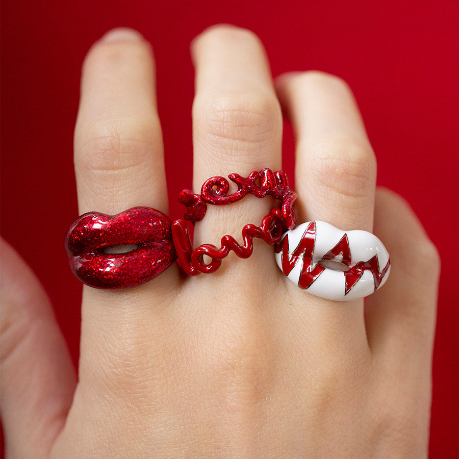 Glitter Red Hotlips ring sexy and lover hotscripts ring on hand