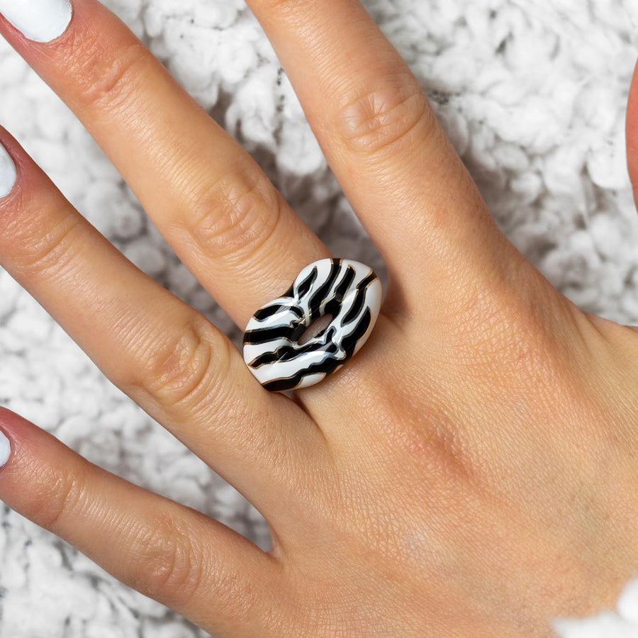 White Tiger enamel Hotlips ring by Solange on hand