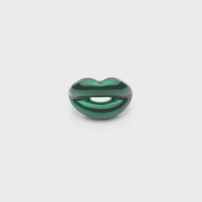Deep Green Hotlips ring by British designer Solange Azagury-Partridge video