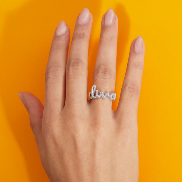 HOTSCRIPTS – Hotlips By Solange