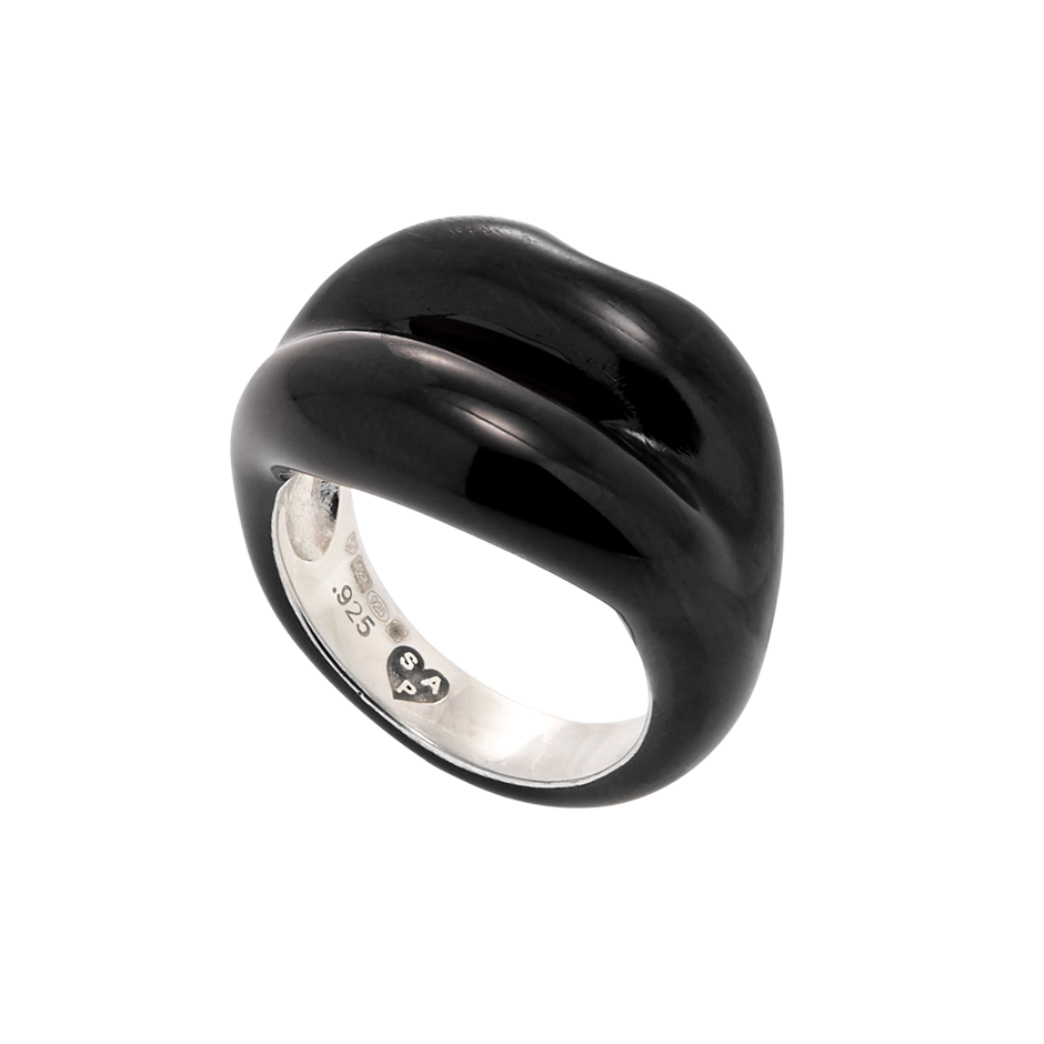 Black silver and enamel Hotlips ring side view