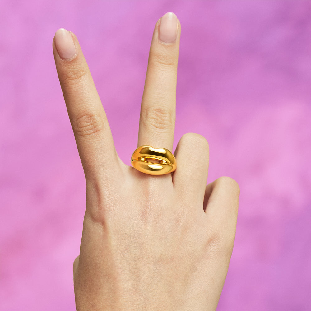 Hotlips by Solange Lip Shaped Ring Gold Plated Silver Vermeil on hand peace sign