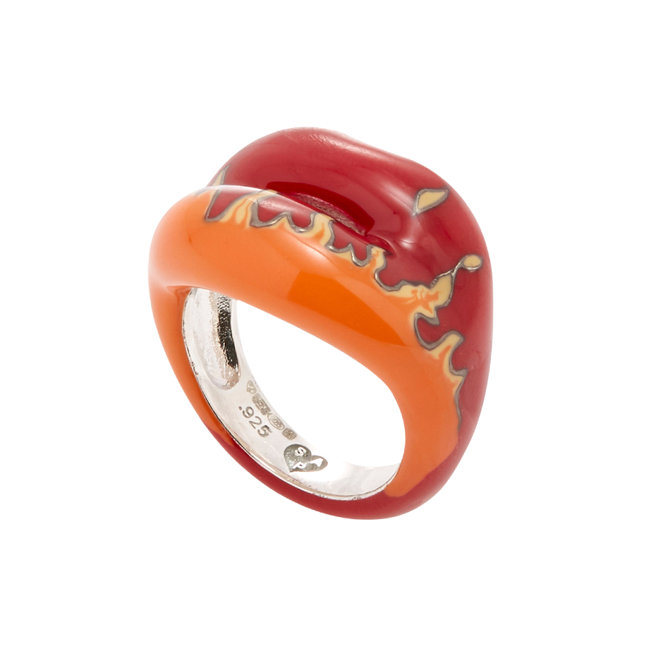 Very Red Flame Hotlips by Solange ring side view