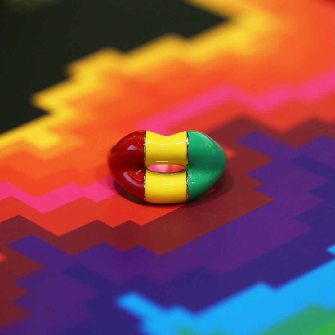 Rasta Flag Hotlips ring on rainbow paper